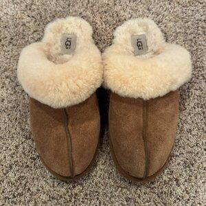 UGG Scuffette II Suede Slippers Chestnut Brown Shearling Lined Woman's Size 8